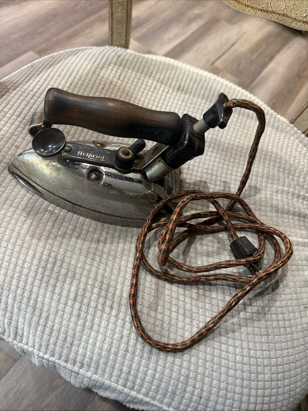 Antique GE HotPoint Calrod Hot-O-Matic General Electric HEAVY Iron. No.119F79